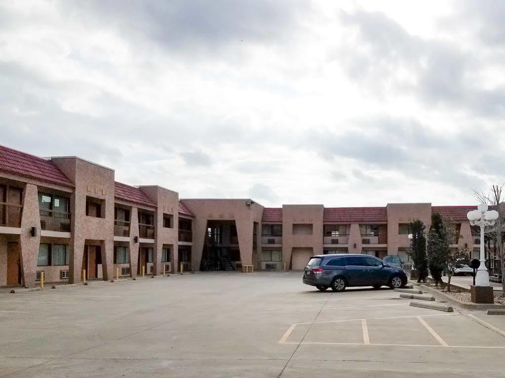 Oyo Hotel Groesbeck المظهر الخارجي الصورة